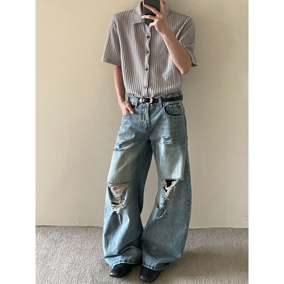 Distressed wide denim pants