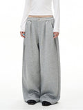 Pleated sweatpants